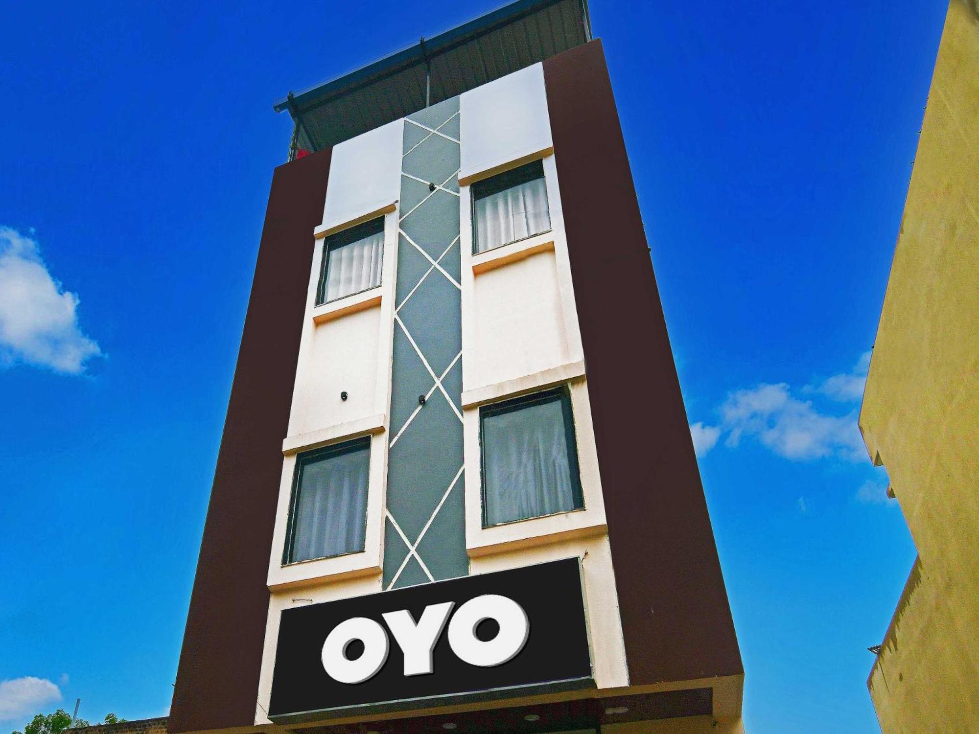 Oyo Flagship Hotel Blue Tick Indore Esterno foto