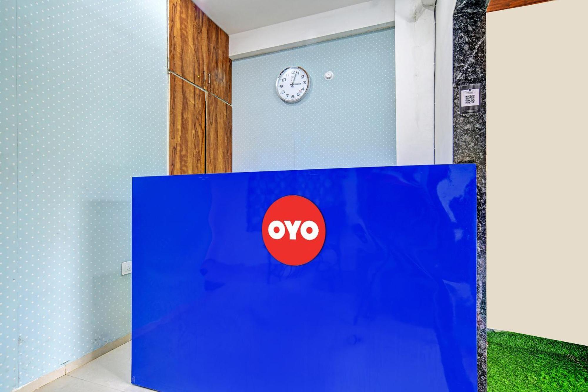 Oyo Flagship Hotel Blue Tick Indore Esterno foto