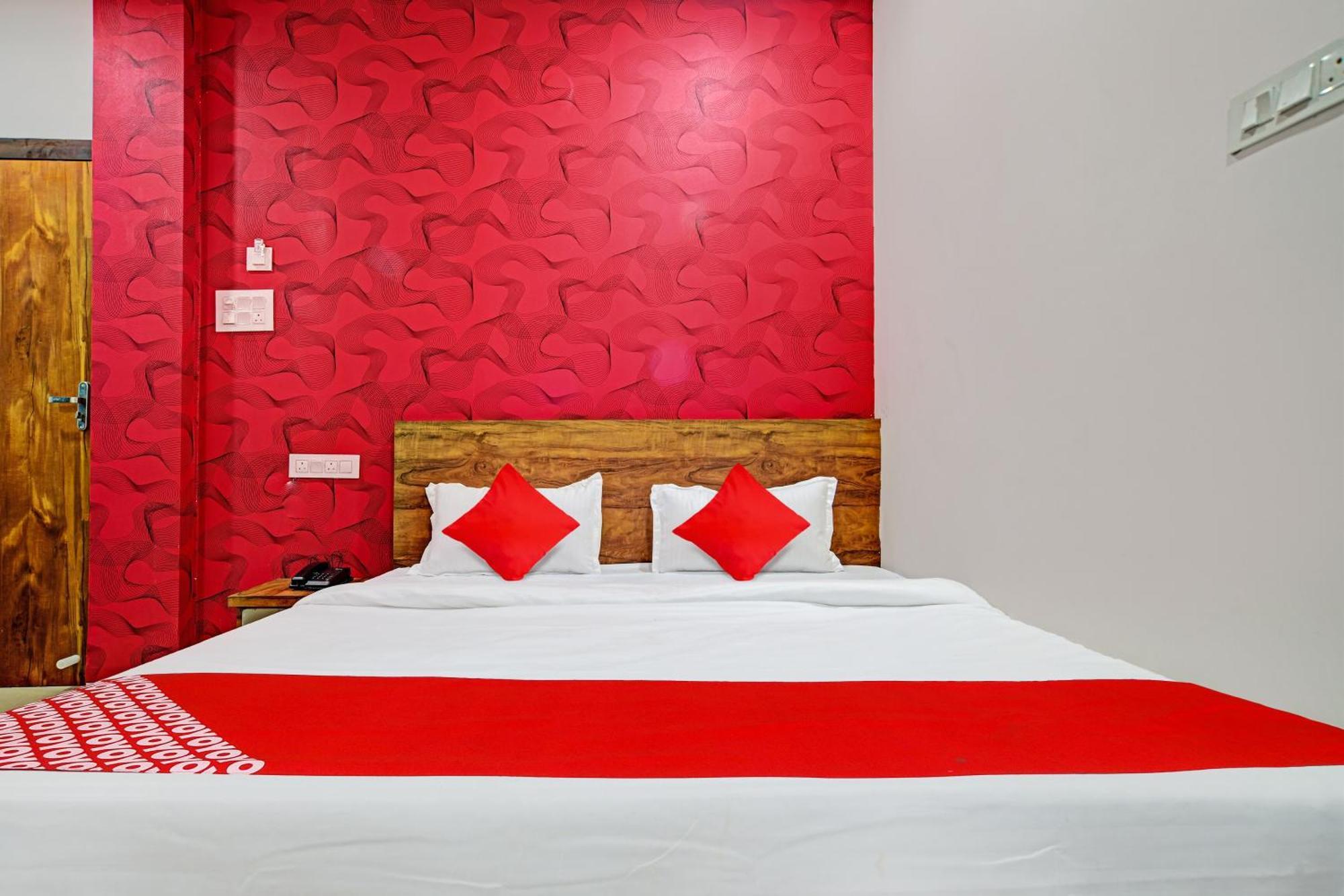 Oyo Flagship Hotel Blue Tick Indore Esterno foto